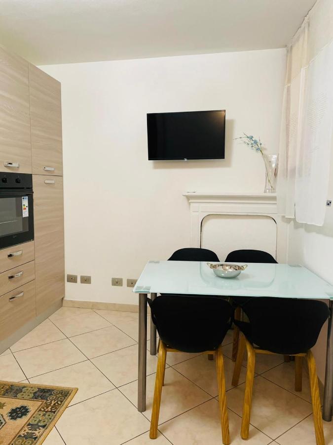 Casa Dei Fiori 3 Apartment Somma Lombardo Bagian luar foto
